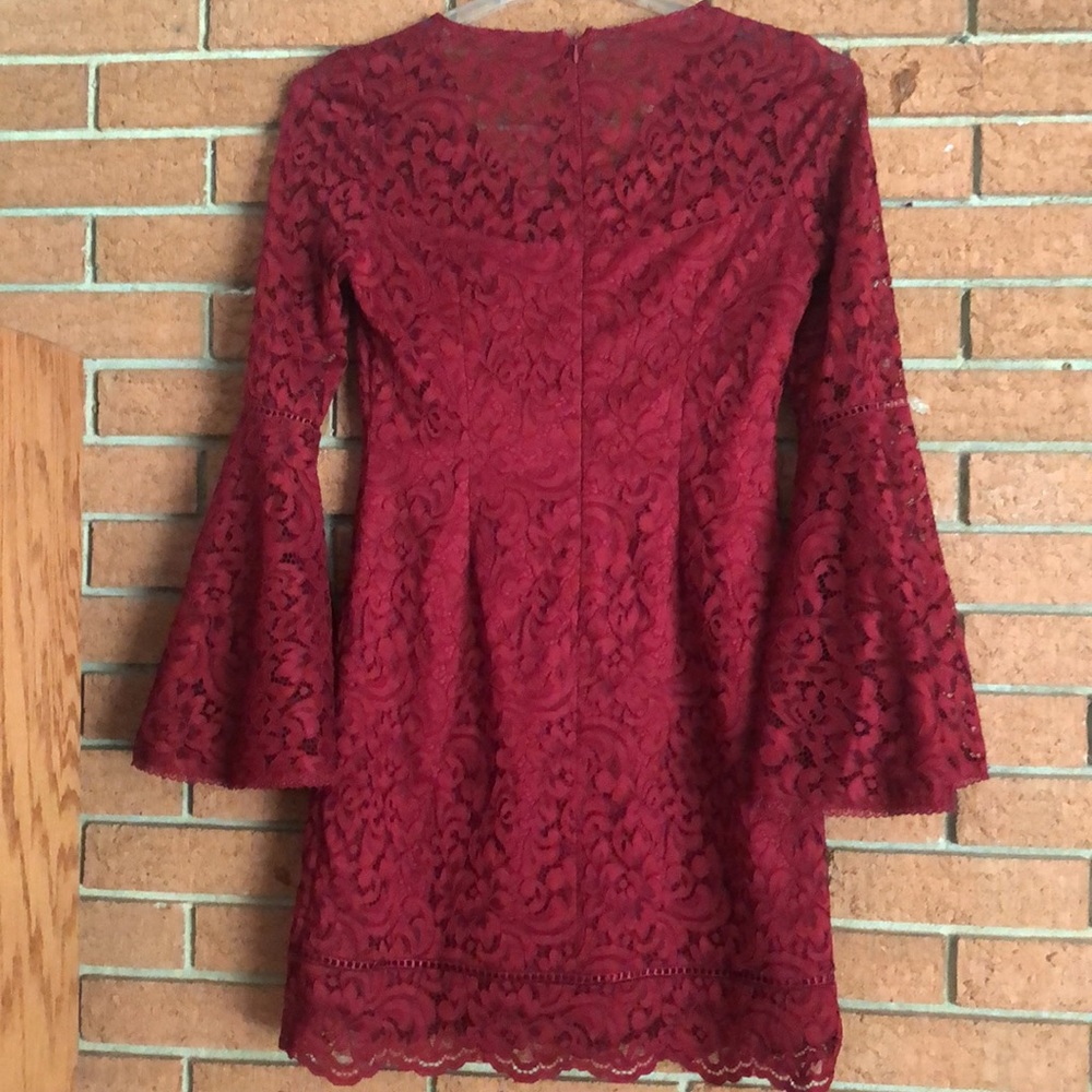 🍷WHBM🍷 PETITE BELL-SLEEVE LACE SHIFT DRESS🍷 - Picture 9 of 11